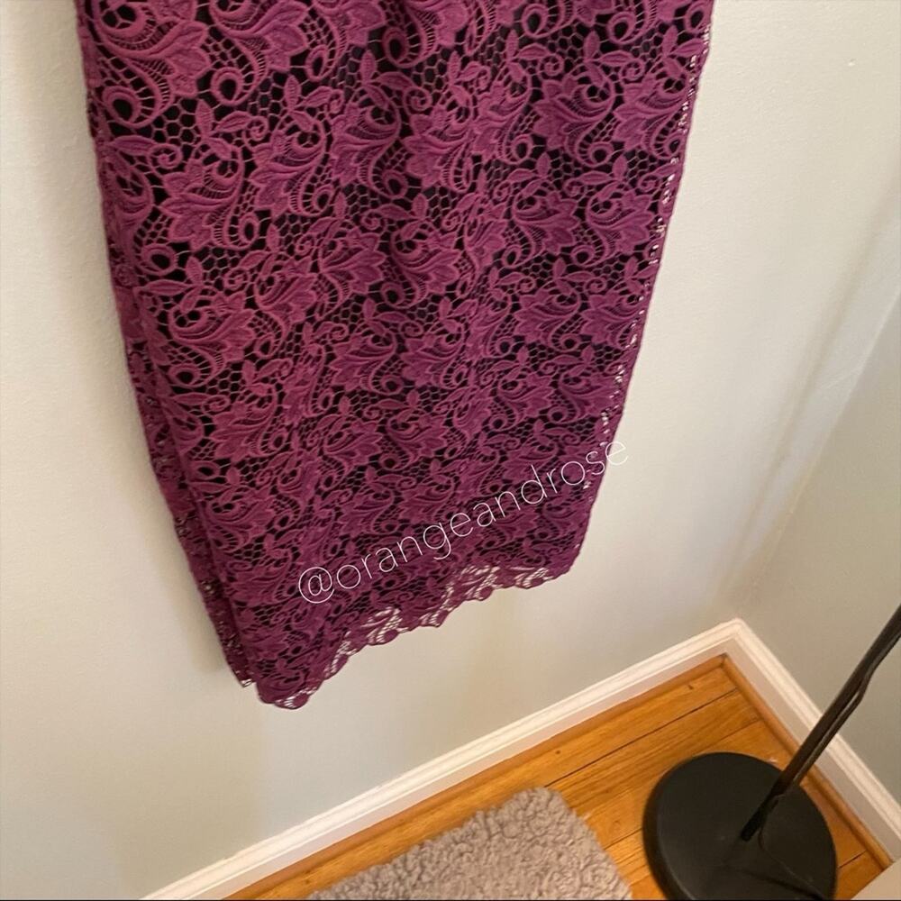 Alice + Olivia Purple Black Lace Floral Intricate V Neck MIDI Gown Dress Event 6 - Picture 12 of 16